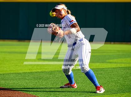 Thumbnail 1 in Grapevine @ Hallsville (UIL 5A D2 State Semifinal) photogallery.