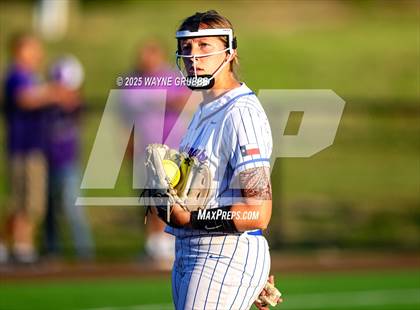 Thumbnail 2 in Grapevine @ Hallsville (UIL 5A D2 State Semifinal) photogallery.