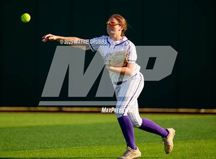 Thumbnail 1 in Grapevine @ Hallsville (UIL 5A D2 State Semifinal) photogallery.