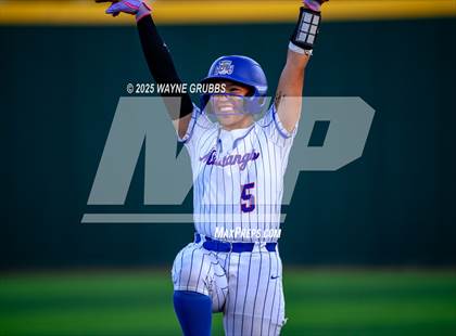 Thumbnail 3 in Grapevine @ Hallsville (UIL 5A D2 State Semifinal) photogallery.