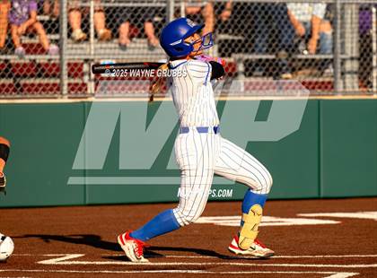 Thumbnail 2 in Grapevine @ Hallsville (UIL 5A D2 State Semifinal) photogallery.