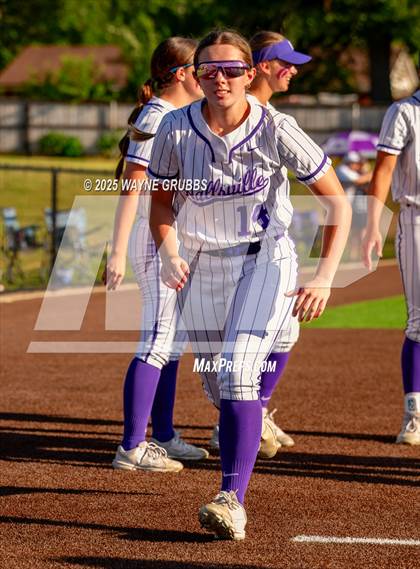 Thumbnail 3 in Grapevine @ Hallsville (UIL 5A D2 State Semifinal) photogallery.