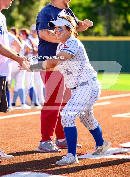 Thumbnail 3 in Grapevine @ Hallsville (UIL 5A D2 State Semifinal) photogallery.