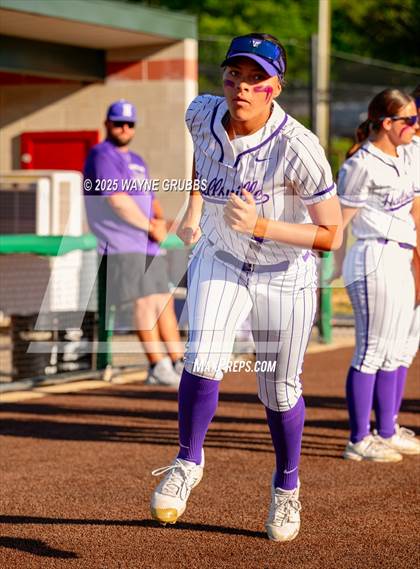 Thumbnail 3 in Grapevine @ Hallsville (UIL 5A D2 State Semifinal) photogallery.