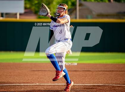 Thumbnail 1 in Grapevine @ Hallsville (UIL 5A D2 State Semifinal) photogallery.