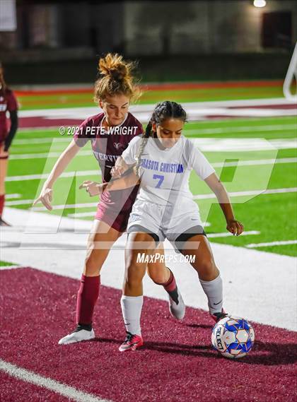 Thumbnail 2 in Riverview Sarasota vs. Sarasota Christian photogallery.