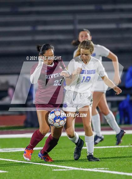 Thumbnail 2 in Riverview Sarasota vs. Sarasota Christian photogallery.