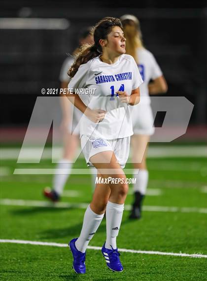 Thumbnail 2 in Riverview Sarasota vs. Sarasota Christian photogallery.