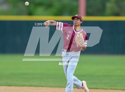 Thumbnail 2 in Arapahoe vs. Cherokee Trail (CHSAA 5A 2nd Round Playoff) photogallery.