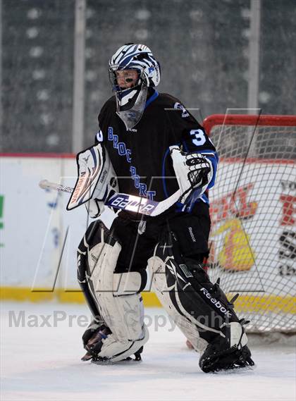 Thumbnail 2 in Notre Dame vs. Brockport (Frozen Frontier) photogallery.