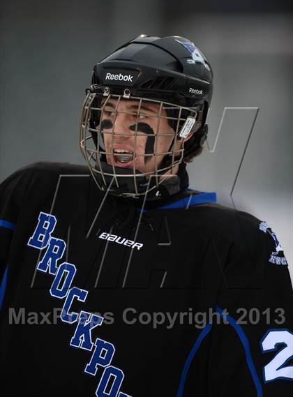 Thumbnail 2 in Notre Dame vs. Brockport (Frozen Frontier) photogallery.