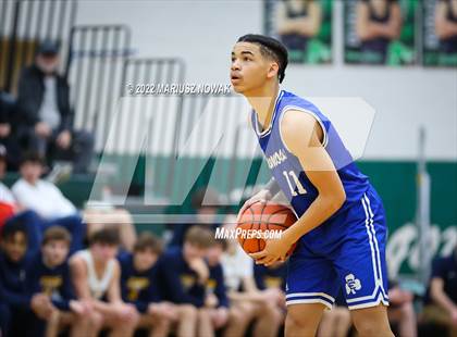 Thumbnail 3 in Catholic Central vs. Clarkston (MHSAA Regional Final) photogallery.