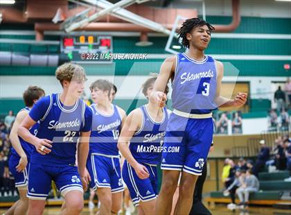 Thumbnail 2 in Catholic Central vs. Clarkston (MHSAA Regional Final) photogallery.