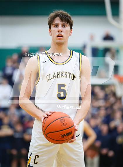 Thumbnail 1 in Catholic Central vs. Clarkston (MHSAA Regional Final) photogallery.