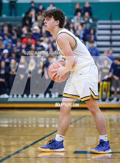 Thumbnail 2 in Catholic Central vs. Clarkston (MHSAA Regional Final) photogallery.