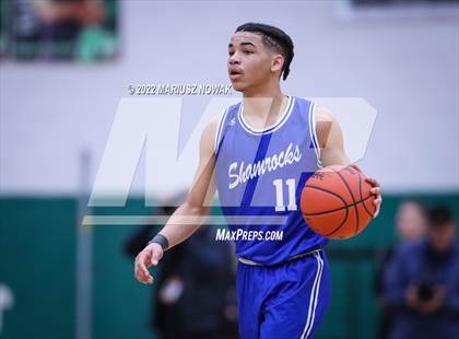 Thumbnail 3 in Catholic Central vs. Clarkston (MHSAA Regional Final) photogallery.