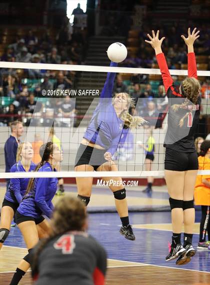 Thumbnail 3 in Nucla vs. Holly (CHSAA 1A Quarterfinal) photogallery.