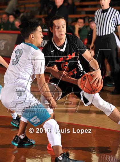 Thumbnail 3 in Santiago vs. Palm Desert (Nike Extravaganza) photogallery.