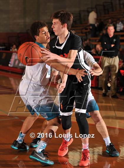 Thumbnail 3 in Santiago vs. Palm Desert (Nike Extravaganza) photogallery.