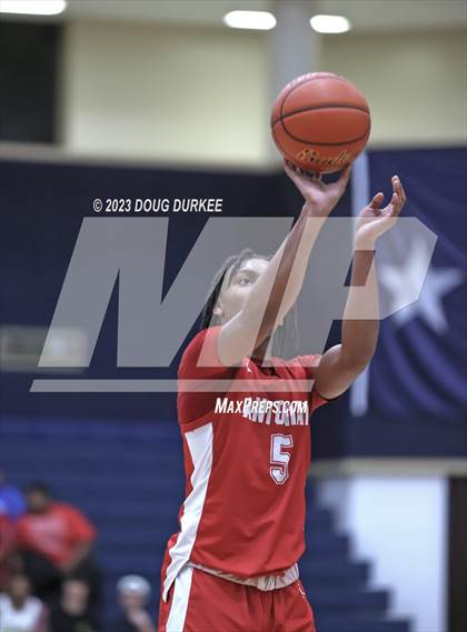 Thumbnail 2 in Antonian Prep vs. Second Baptist photogallery.