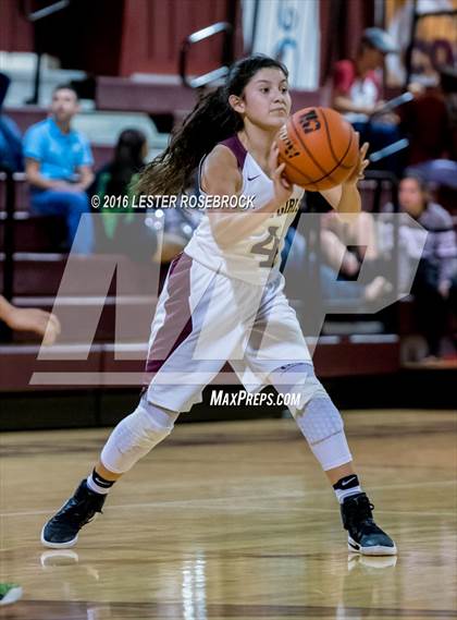 Thumbnail 1 in Crystal City vs Cotulla photogallery.