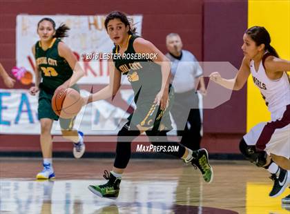 Thumbnail 1 in Crystal City vs Cotulla photogallery.