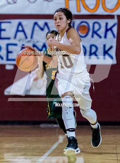 Thumbnail 1 in Crystal City vs Cotulla photogallery.