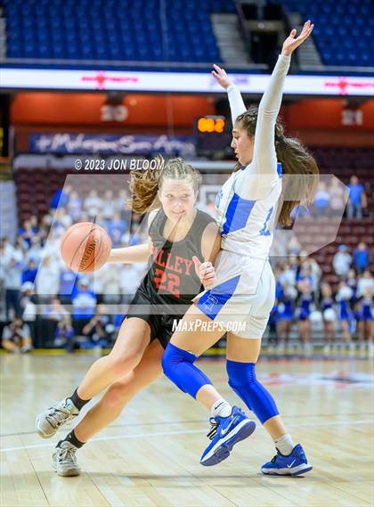 Thumbnail 3 in Valley Regional vs. East Hampton (CIAC Class M Final) photogallery.