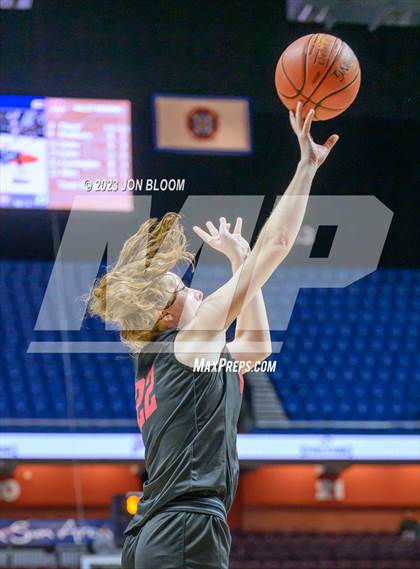 Thumbnail 1 in Valley Regional vs. East Hampton (CIAC Class M Final) photogallery.
