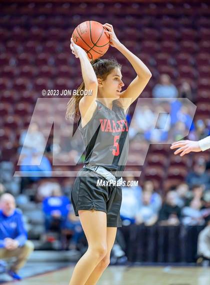 Thumbnail 3 in Valley Regional vs. East Hampton (CIAC Class M Final) photogallery.