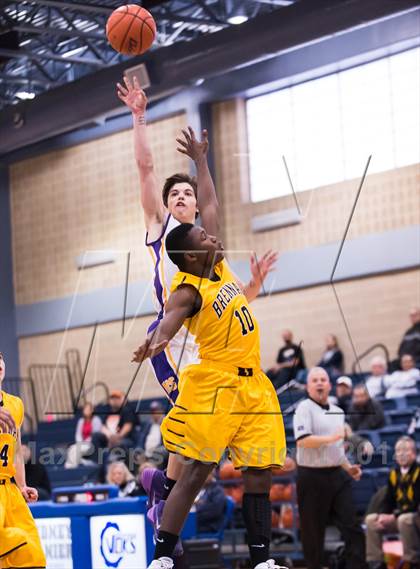 Thumbnail 2 in Brennan @ Brackenridge photogallery.