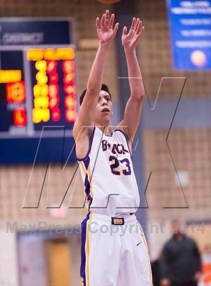 Thumbnail 2 in Brennan @ Brackenridge photogallery.