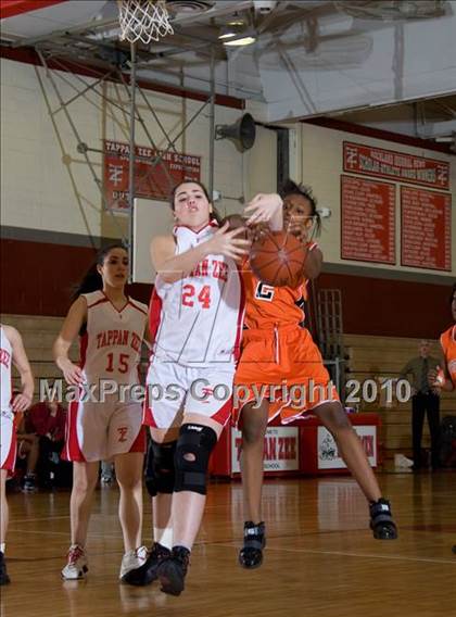 Thumbnail 3 in Spring Valley @ Tappan Zee photogallery.