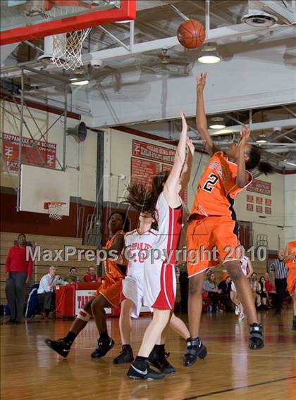 Thumbnail 2 in Spring Valley @ Tappan Zee photogallery.