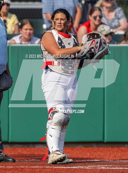 Thumbnail 1 in Bayport-Blue Point vs. MacArthur (NYSPHSAA A Regional LIC) photogallery.
