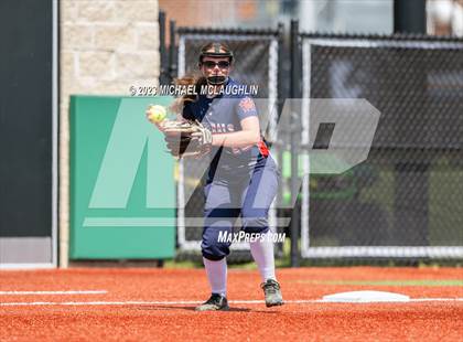 Thumbnail 3 in Bayport-Blue Point vs. MacArthur (NYSPHSAA A Regional LIC) photogallery.