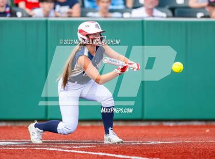 Thumbnail 3 in Bayport-Blue Point vs. MacArthur (NYSPHSAA A Regional LIC) photogallery.