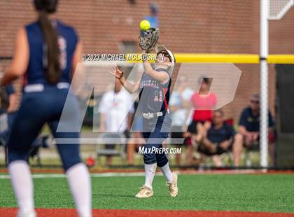 Thumbnail 2 in Bayport-Blue Point vs. MacArthur (NYSPHSAA A Regional LIC) photogallery.