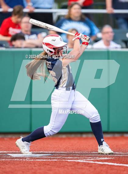 Thumbnail 3 in Bayport-Blue Point vs. MacArthur (NYSPHSAA A Regional LIC) photogallery.