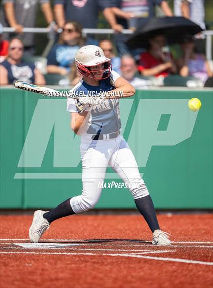 Thumbnail 2 in Bayport-Blue Point vs. MacArthur (NYSPHSAA A Regional LIC) photogallery.
