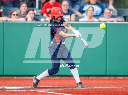 Thumbnail 2 in Bayport-Blue Point vs. MacArthur (NYSPHSAA A Regional LIC) photogallery.