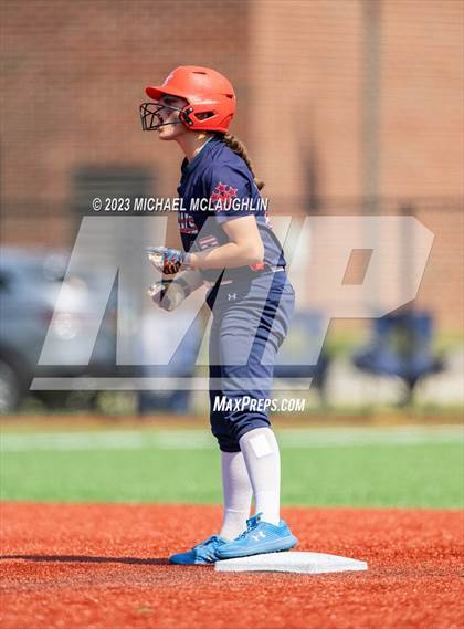 Thumbnail 3 in Bayport-Blue Point vs. MacArthur (NYSPHSAA A Regional LIC) photogallery.