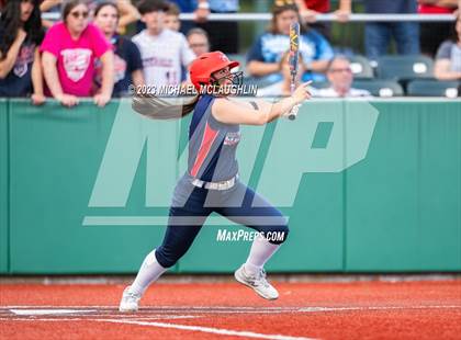 Thumbnail 1 in Bayport-Blue Point vs. MacArthur (NYSPHSAA A Regional LIC) photogallery.