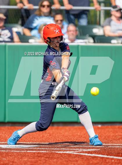 Thumbnail 1 in Bayport-Blue Point vs. MacArthur (NYSPHSAA A Regional LIC) photogallery.