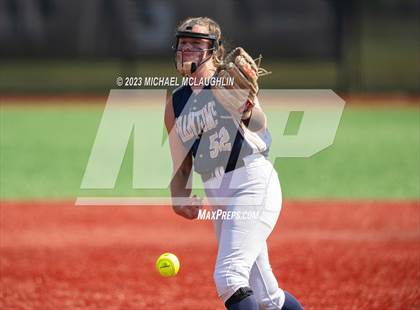 Thumbnail 1 in Bayport-Blue Point vs. MacArthur (NYSPHSAA A Regional LIC) photogallery.