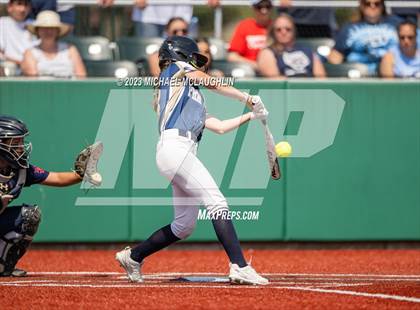 Thumbnail 1 in Bayport-Blue Point vs. MacArthur (NYSPHSAA A Regional LIC) photogallery.