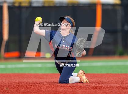 Thumbnail 2 in Bayport-Blue Point vs. MacArthur (NYSPHSAA A Regional LIC) photogallery.