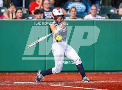 Thumbnail 1 in Bayport-Blue Point vs. MacArthur (NYSPHSAA A Regional LIC) photogallery.