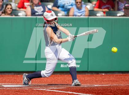 Thumbnail 1 in Bayport-Blue Point vs. MacArthur (NYSPHSAA A Regional LIC) photogallery.