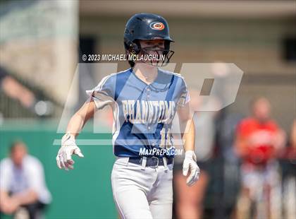 Thumbnail 2 in Bayport-Blue Point vs. MacArthur (NYSPHSAA A Regional LIC) photogallery.